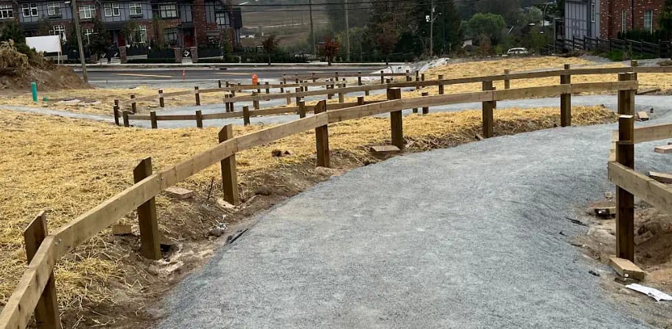 Cedar & Wood Fencing - Image 5