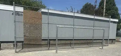 Chain Link Fencing - Image 16