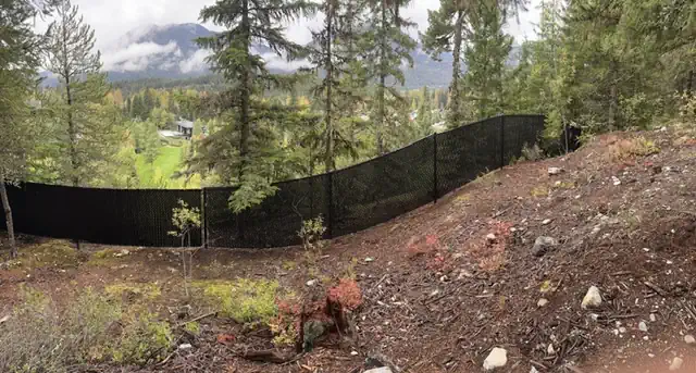 Chain Link Fencing - Image 17
