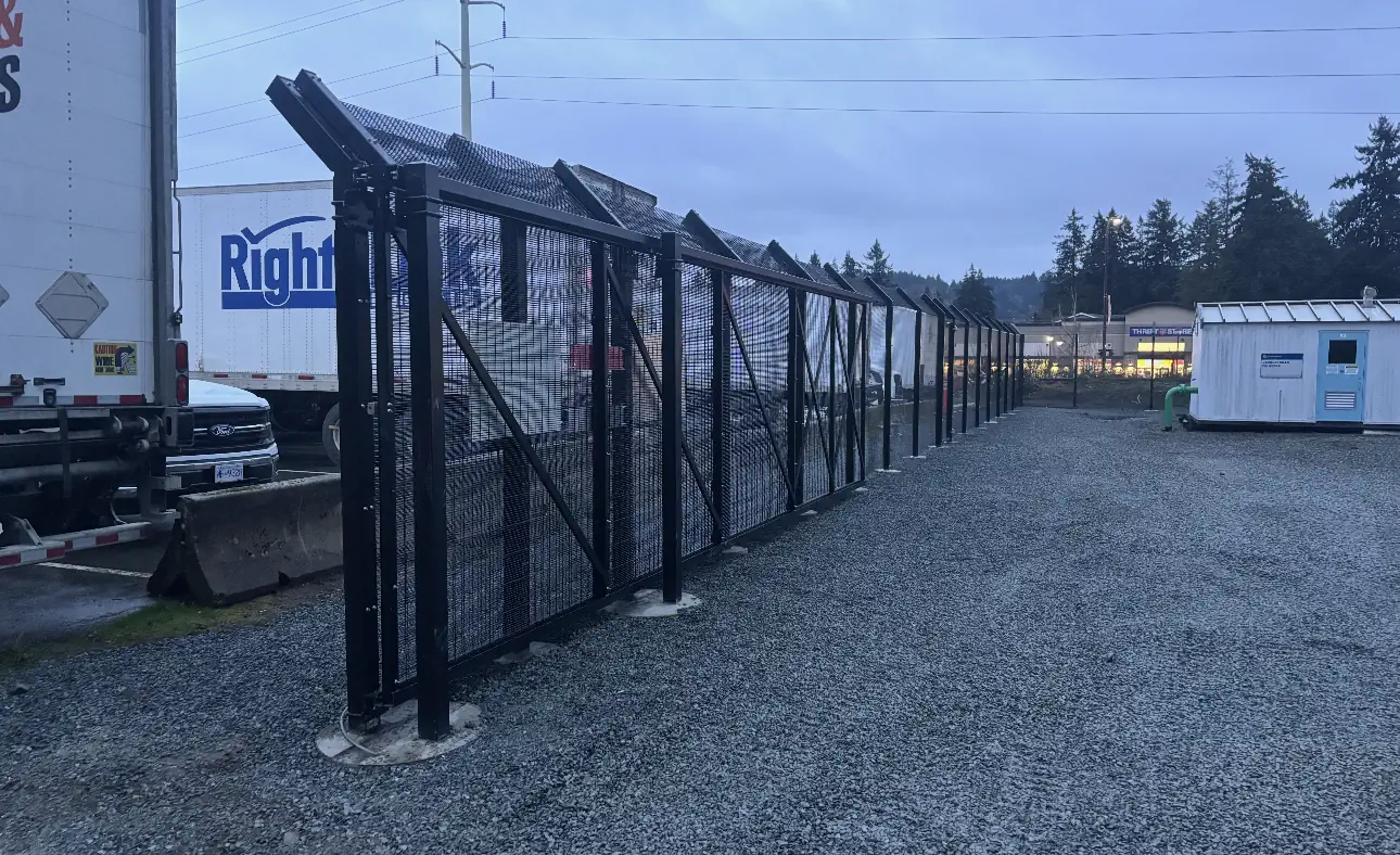 Omega Fencing - Image 4