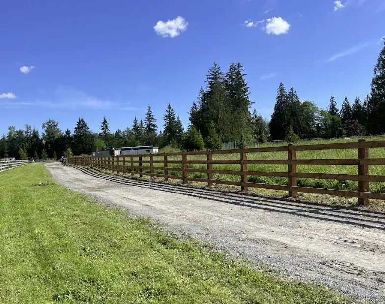 Cedar & Wood Fencing - Image 6